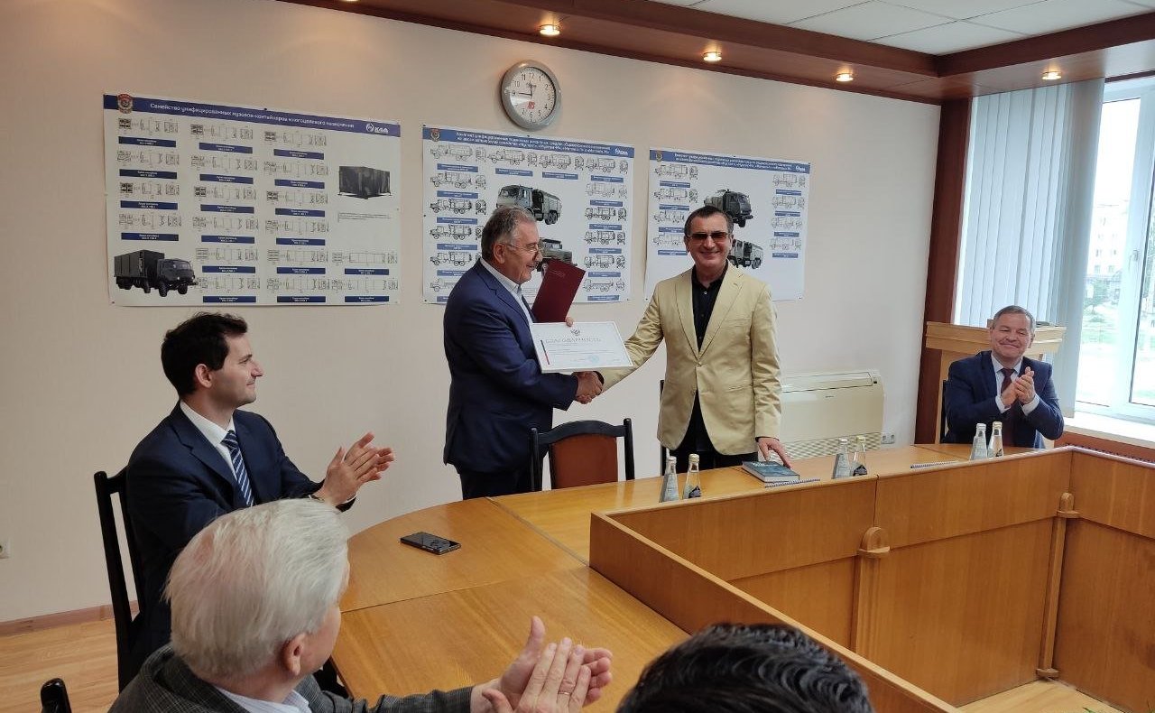 Николай Федоров обсудил в Чувашии вопросы развития градообразующих предприятий