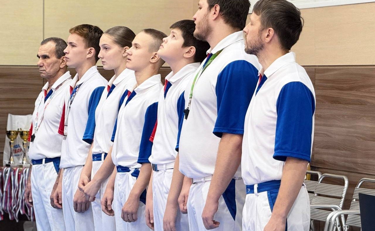 Николай Владимиров приветствовал участников межрегиональных соревнований по самбо