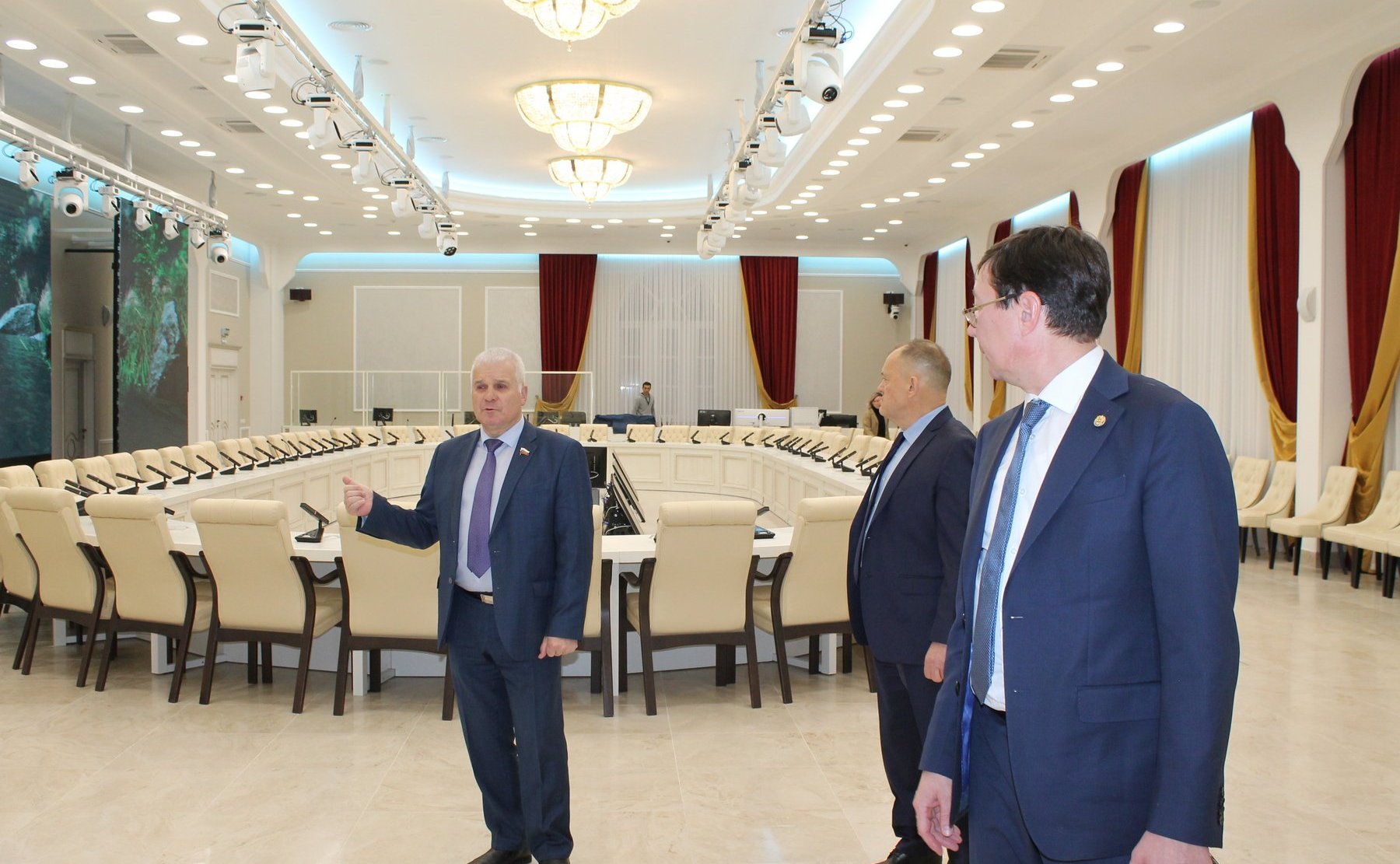 Сергей Мартынов посетил недавно появившийся в Марий Эл Дом дружбы народов