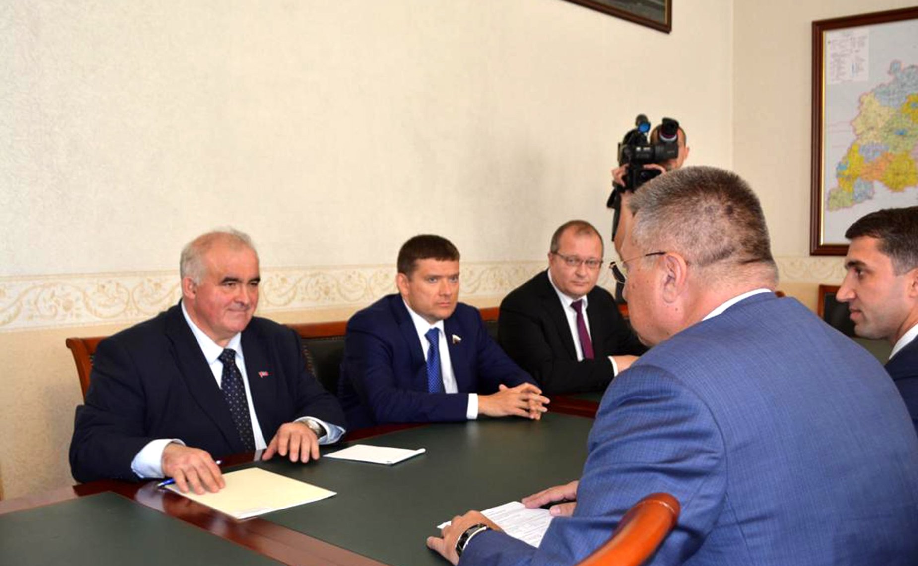 Николай Журавлев провел ряд встреч