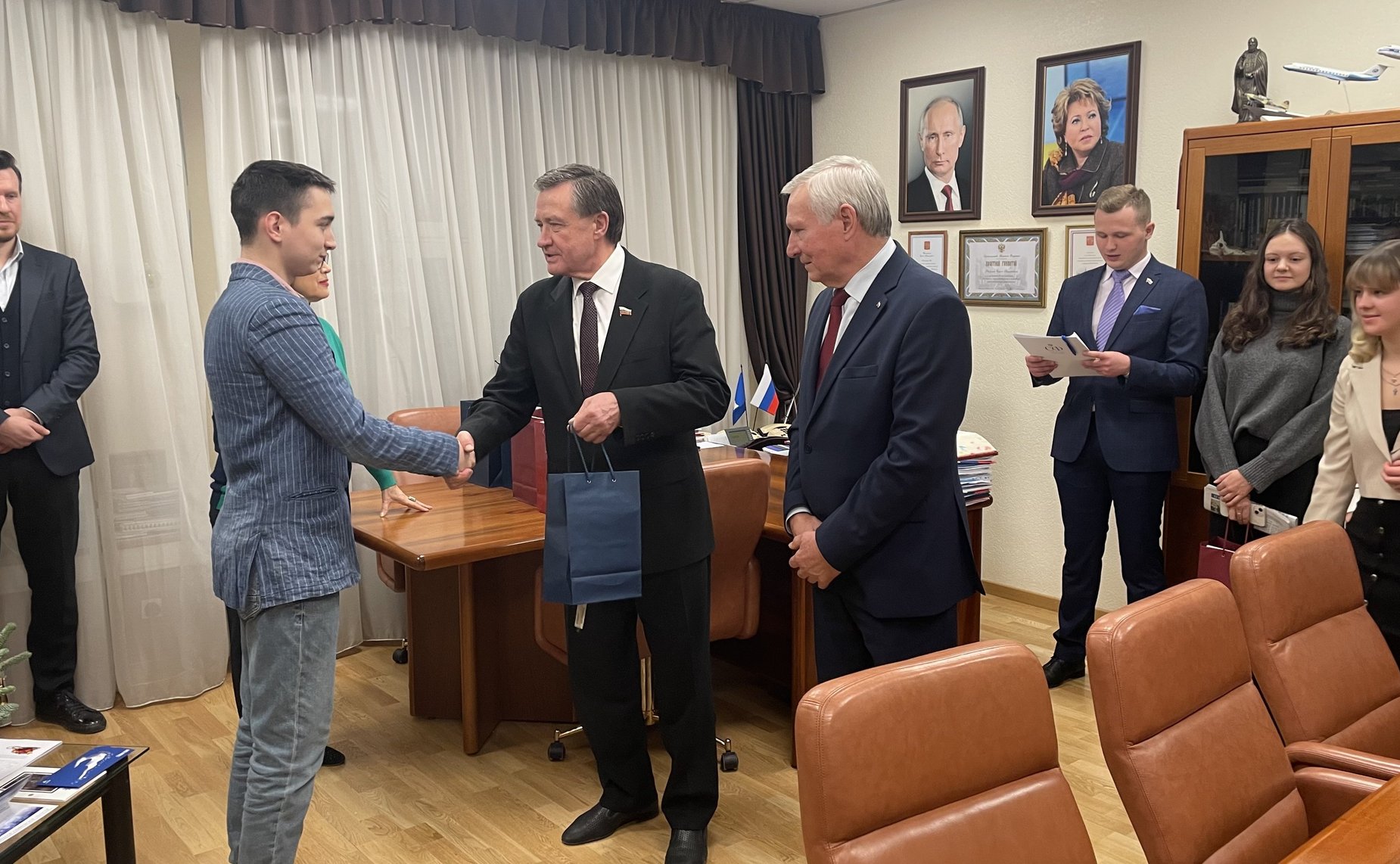 Сергей Рябухин провел встречу со студентами московских вузов, уроженцами Ульяновской области