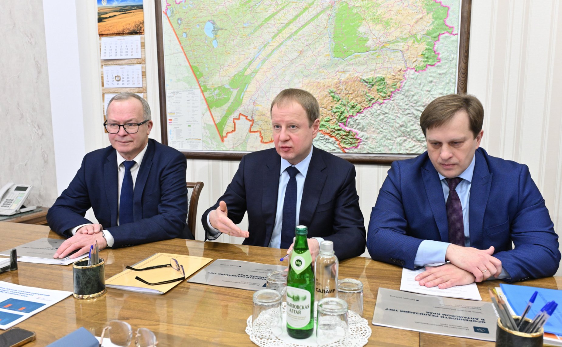 Инна Святенко обсудила с губернатором Алтайского края Виктором Томенко социально-экономическое развитие субъекта РФ