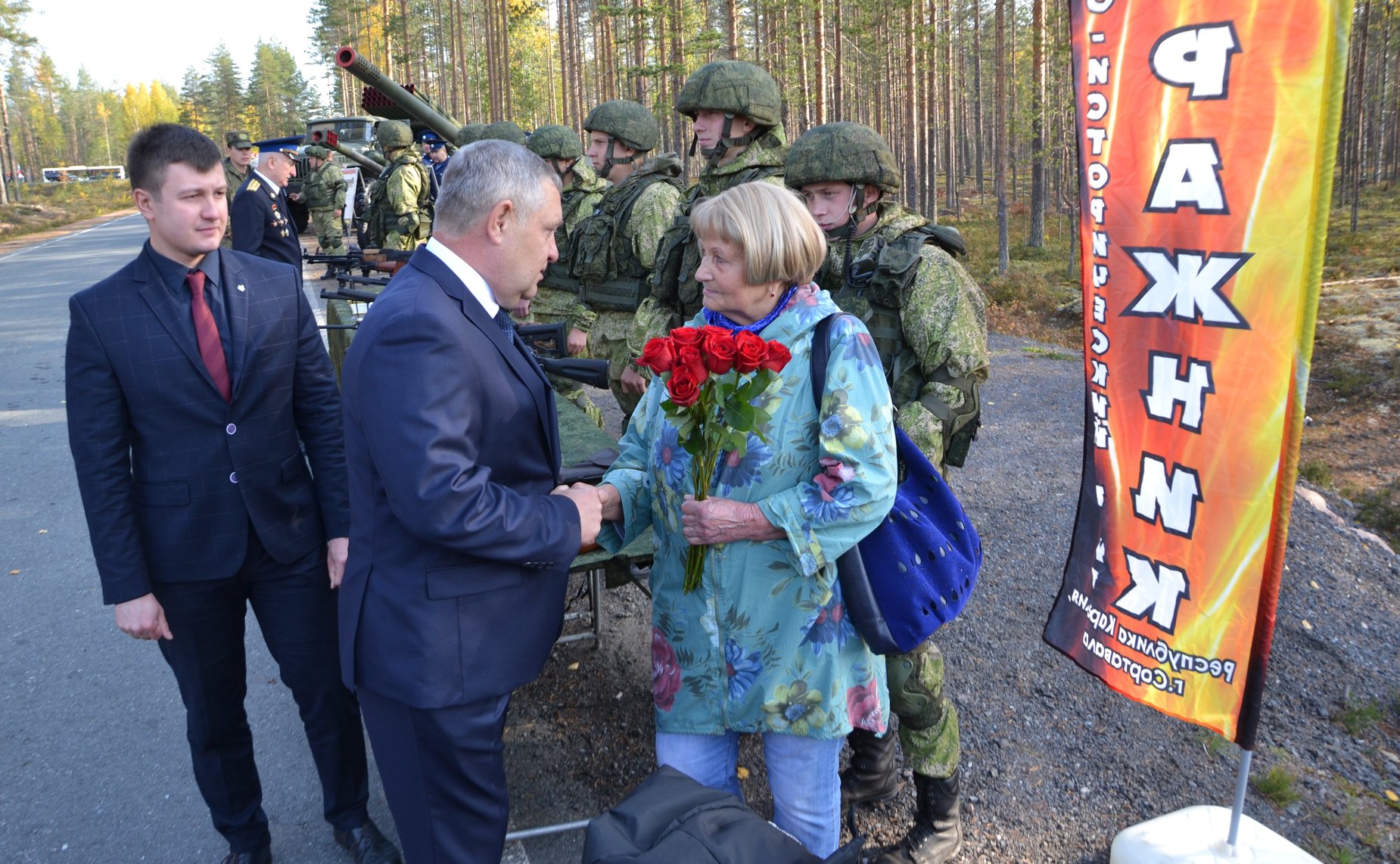 Александр Ракитин в рамках работы в регионе сенатор принял участие в открытии памятной Часовни защитникам Отечества