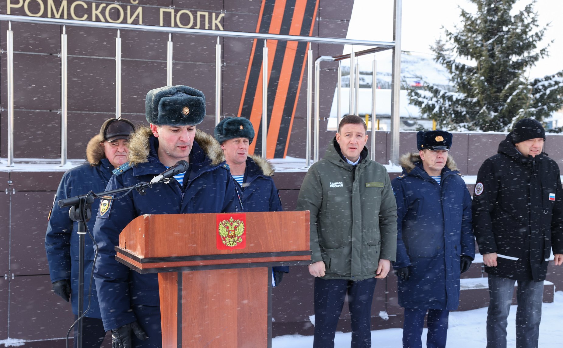 Первый заместитель Председателя СФ Андрей Турчак и заместитель Председателя СФ Николай Журавлев посетили 331-й Гвардейский парашютно-десантный полк