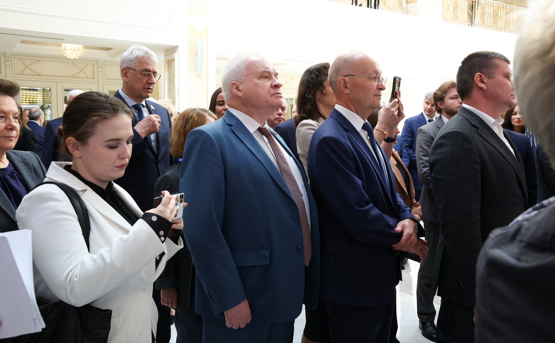 Валентина Матвиенко и Герман Греф осмотрели выставку «Сбербанка России»