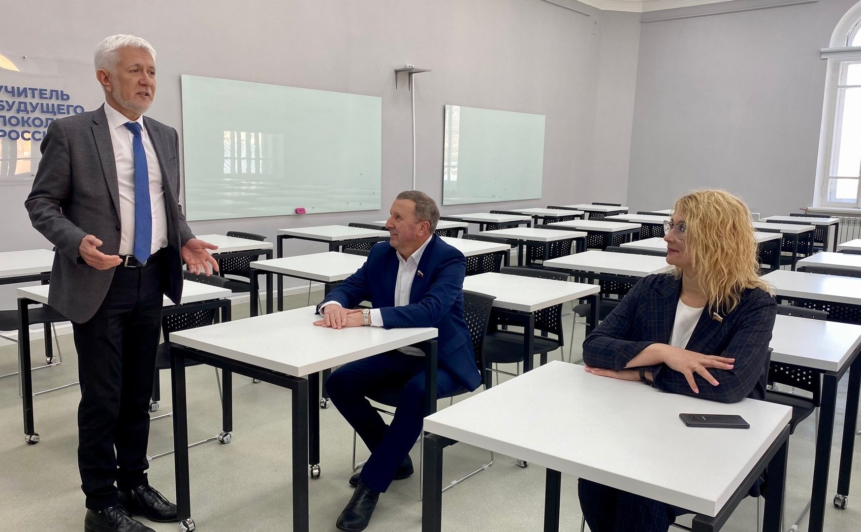 Наталия Косихина и Сергей Березкин провели встречу с ректором Ярославского государственного педагогического университета (ЯГПУ) им. К.Д. Ушинского Михаилом Груздевым