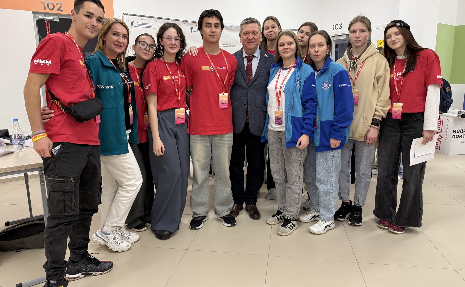 Александр Лутовинов в Нарьян-Маре принял участие в молодежном форуме и встретился с активистами Движения Первых
