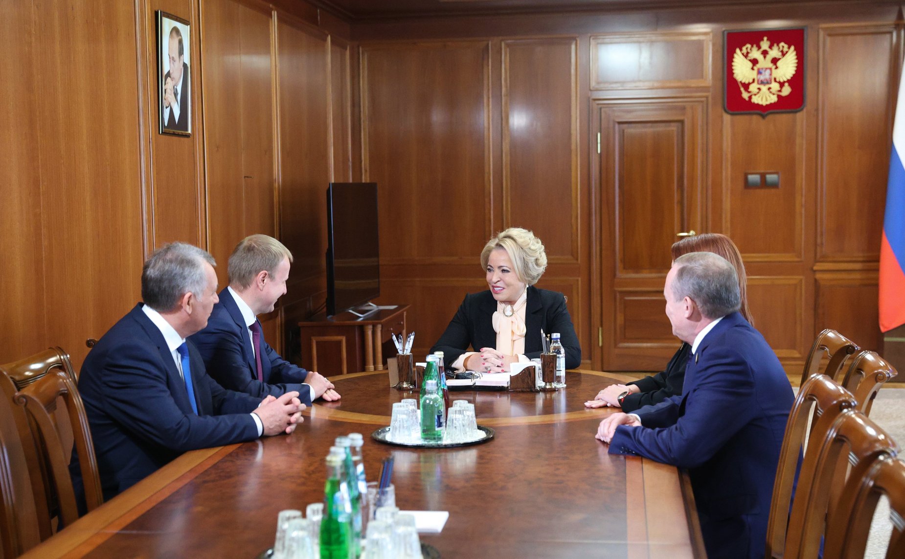 Валентина Матвиенко обсудила с руководством Алтайского края социально-экономическое развитие региона