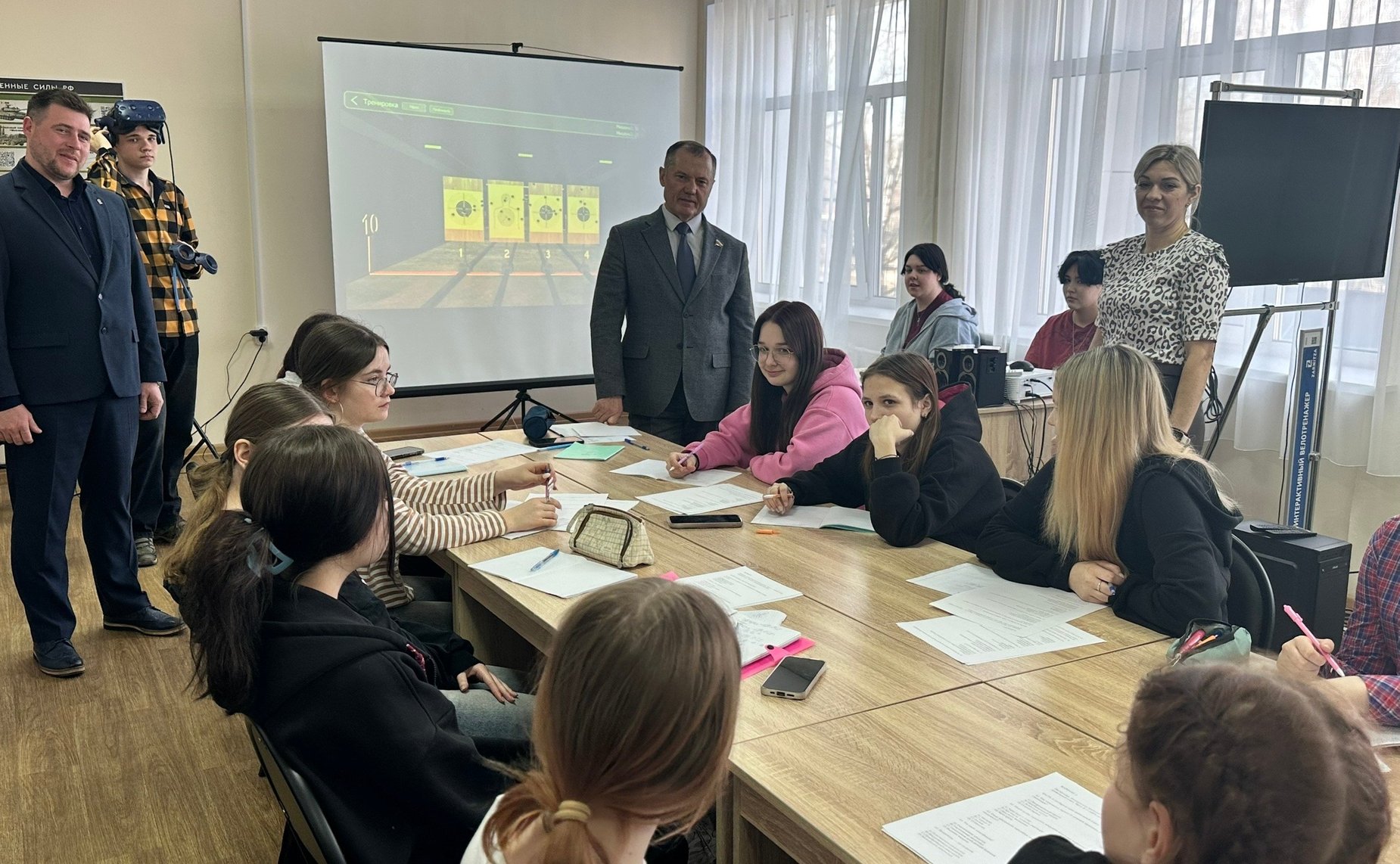 Игорь Мурог в рамках работы в регионе посетил Рязанский колледж имени Героя Советского Союза Николая Комарова