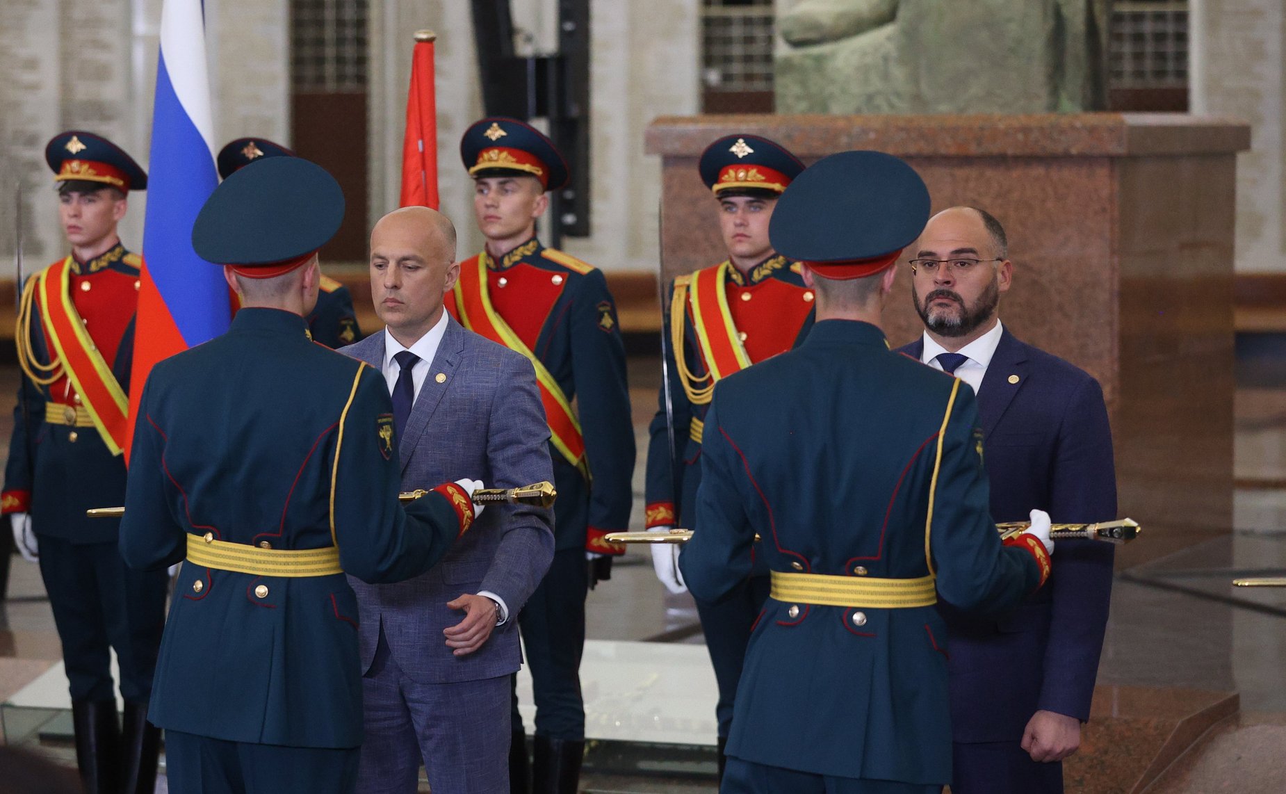 Торжественная церемония передачи «Мечей Победы» Городам воинской славы