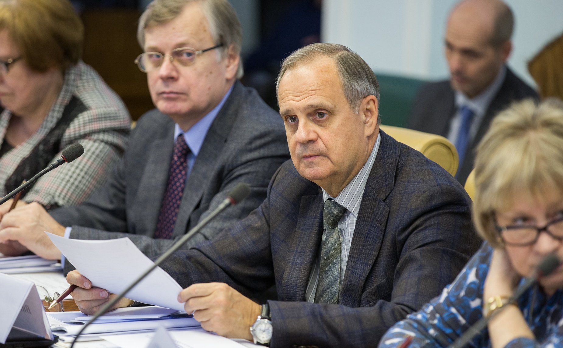 «Круглый стол» на тему «О законодательном обеспечении сохранения, поддержки и развития русского языка»