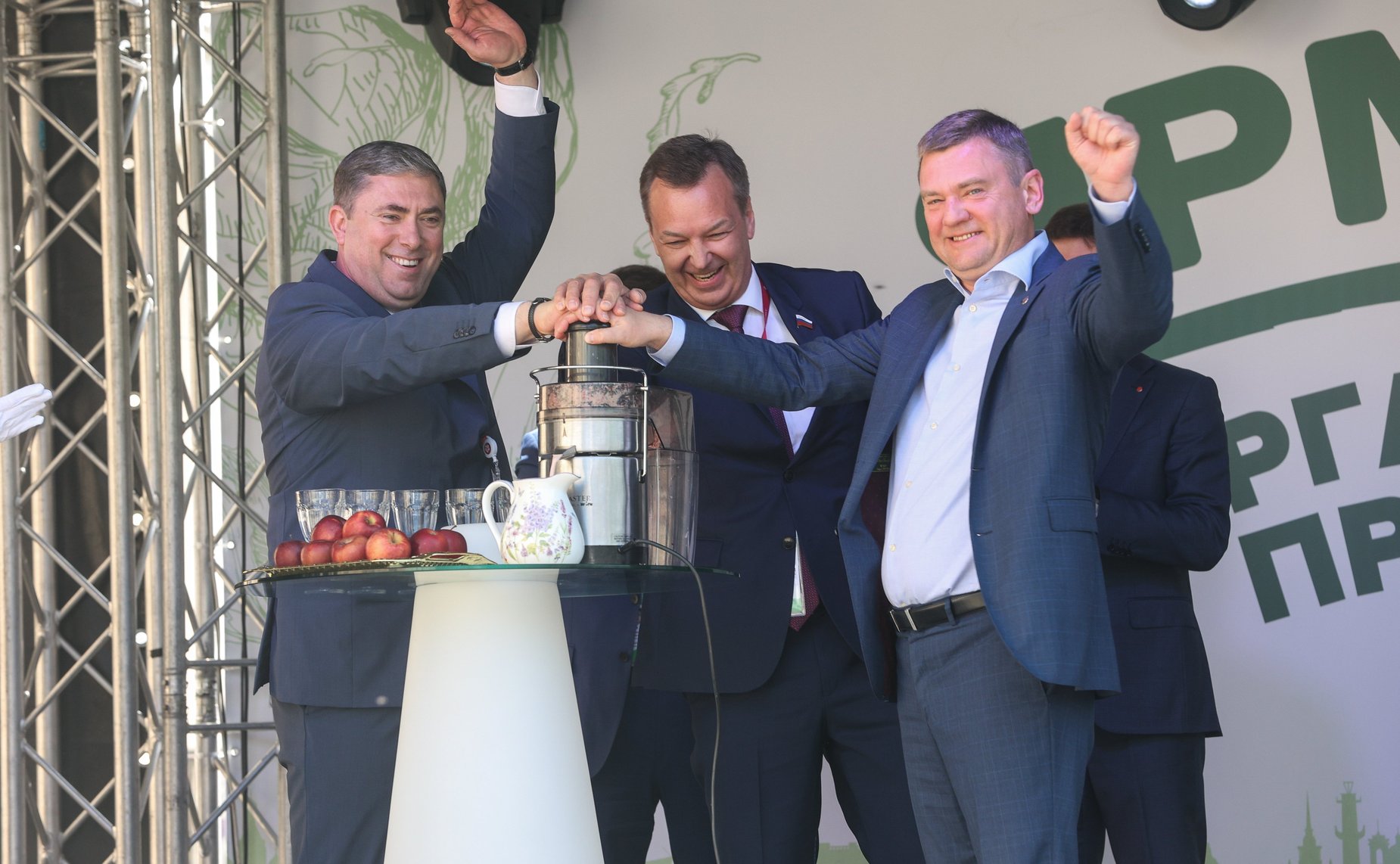 Открытие ярмарки Российской экологической продукции в рамках X Невского международного экологического конгресса