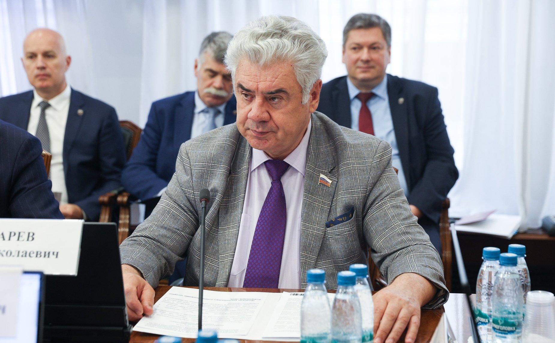 Виктор Бондарев