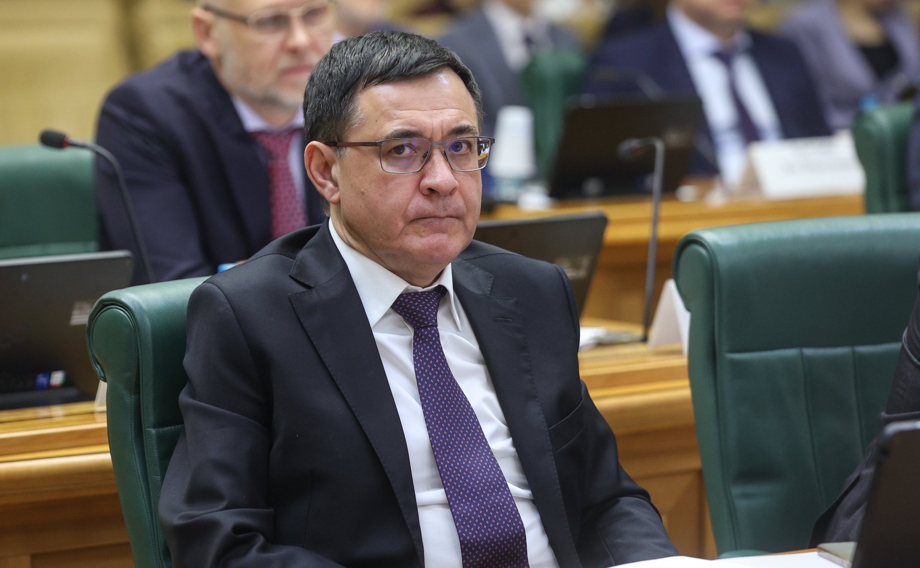 Круглый стол на тему «Особый порядок привлечения к административной ответственности судей и иных должностных лиц, выполняющих определенные государственные функции»