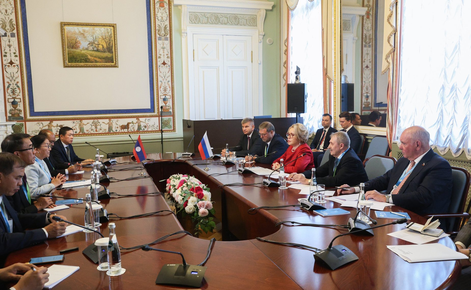 Встреча Валентины Матвиенко с Вице-президентом Лаосской Народно-Демократической Республики Пани Ятхоту