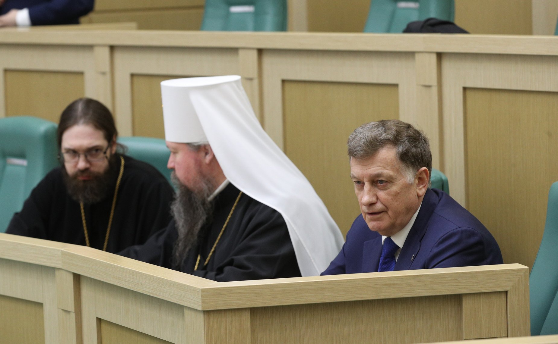 Пленарное заседание Х Парламентских встреч в рамках ХХХ Международных образовательных чтений «К 350-летию со дня рождения Петра I: секулярный мир и религиозность»