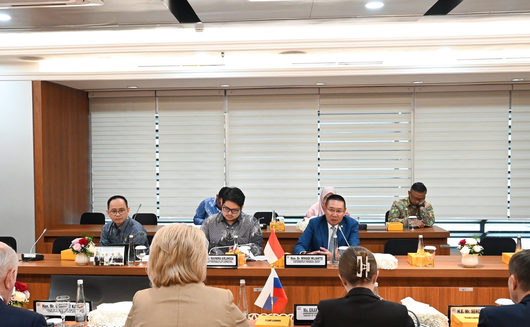 Сенаторы провели переговоры с Равиндрой Аирлангой и председателем Группы дружбы Совета народных представителей Индонезии с нижней палатой российского парламента Вихади Виджаянто