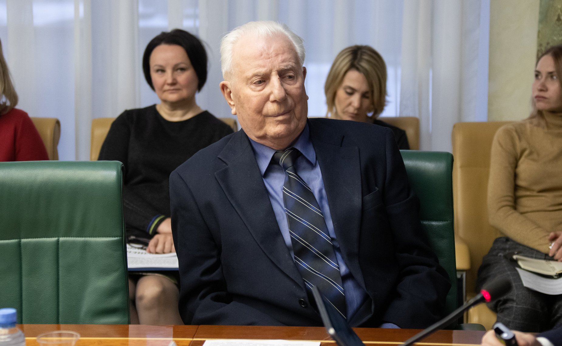 Владимир Гусев