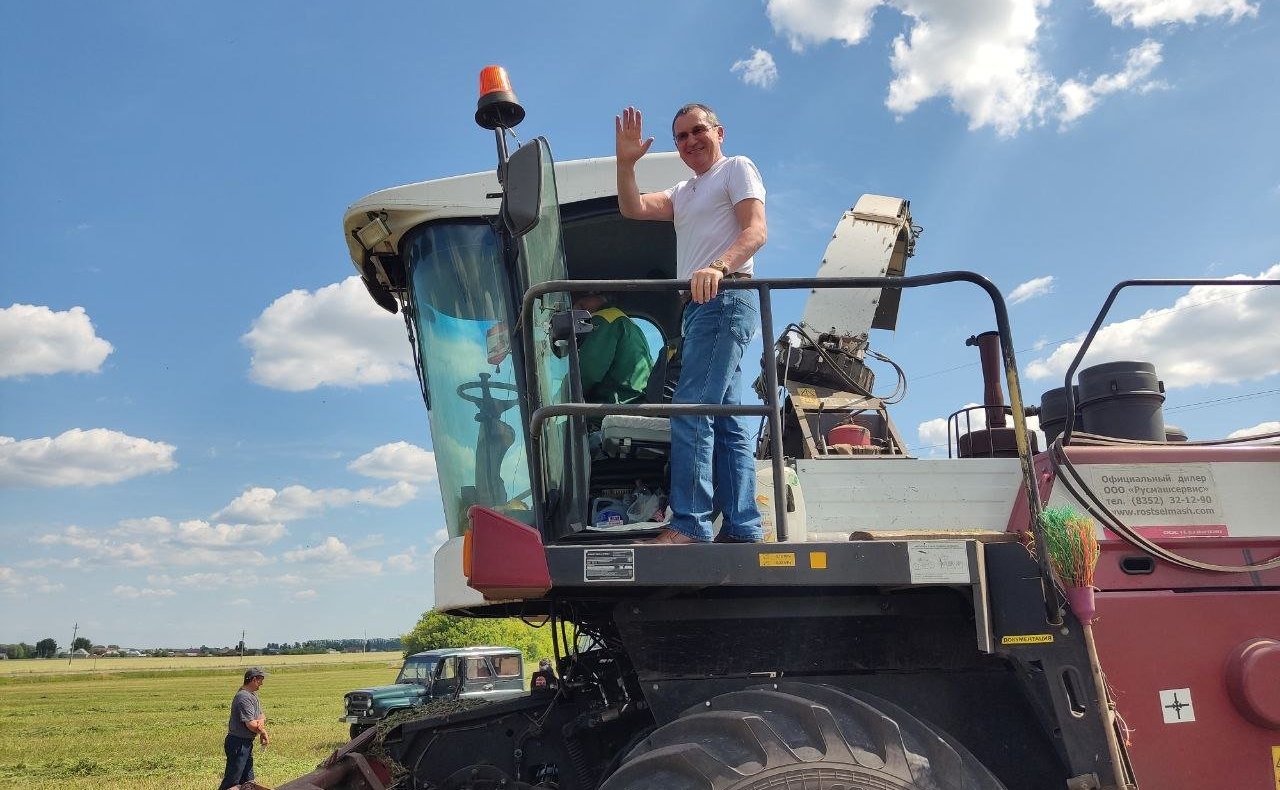 Николай Федоров посетил агропредприятие в Чувашии