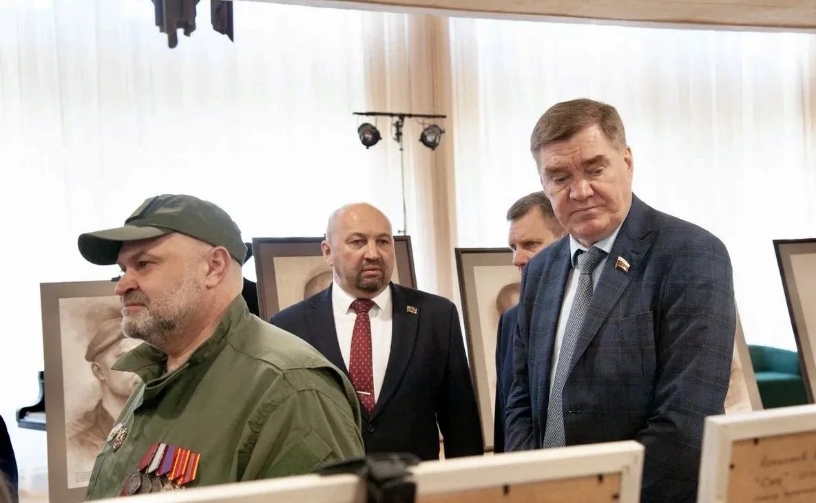 Александр Савин в ходе работы в регионе заслушал отчет главы Обнинска Стефана Перевалова