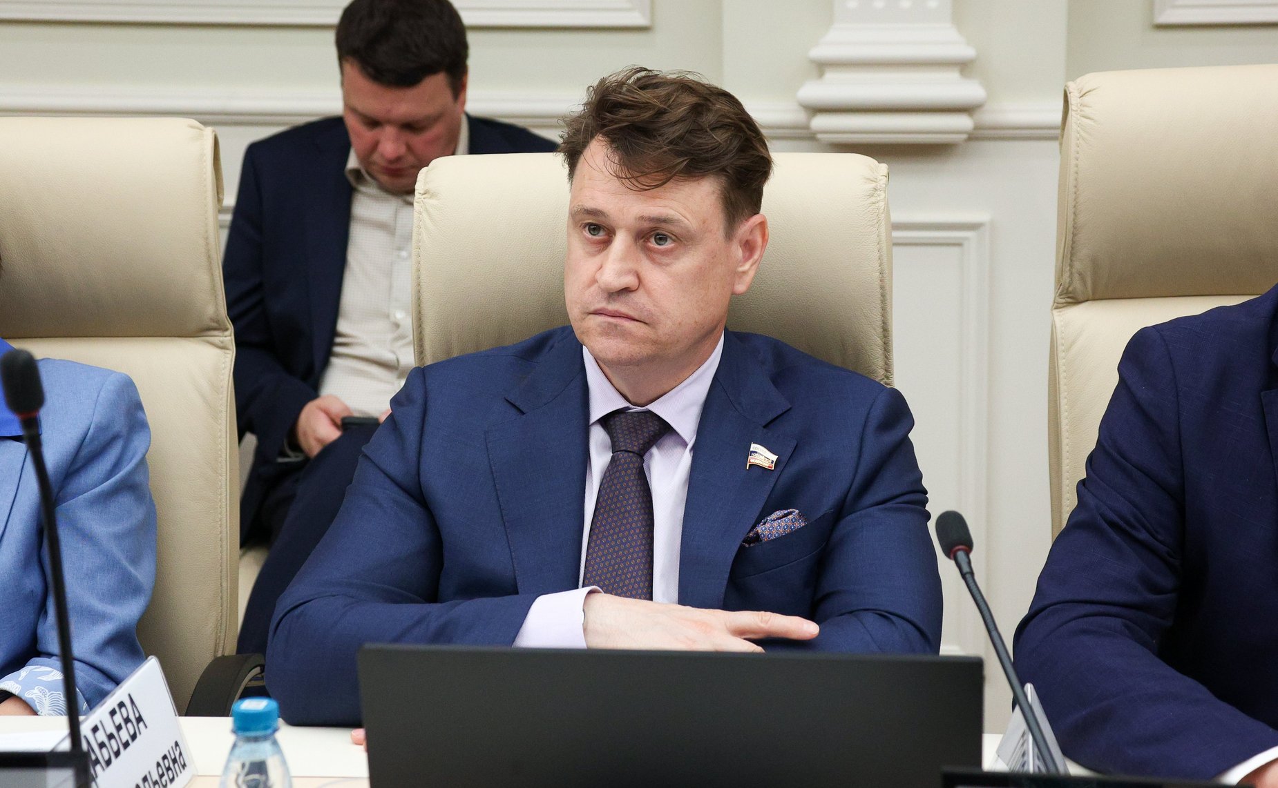 Олег Голов