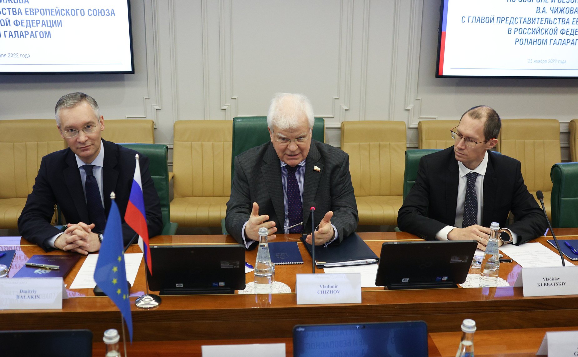 Встреча первого заместителя председателя Комитета СФ по обороне и безопасности Владимира Чижова с главой Представительства Европейского союза в РФ