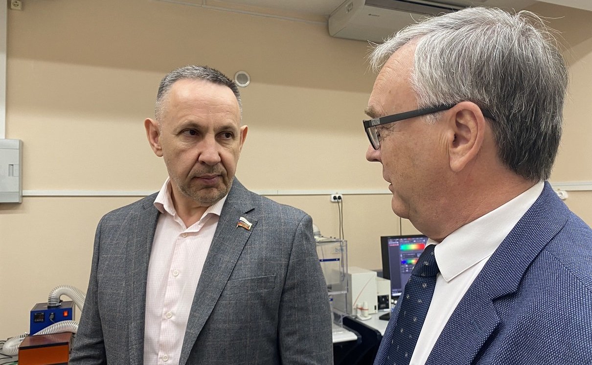 Олег Алексеев в ходе работы в регионе посетил Саратовский национальный исследовательский государственный университет им. Н.Г. Чернышевского