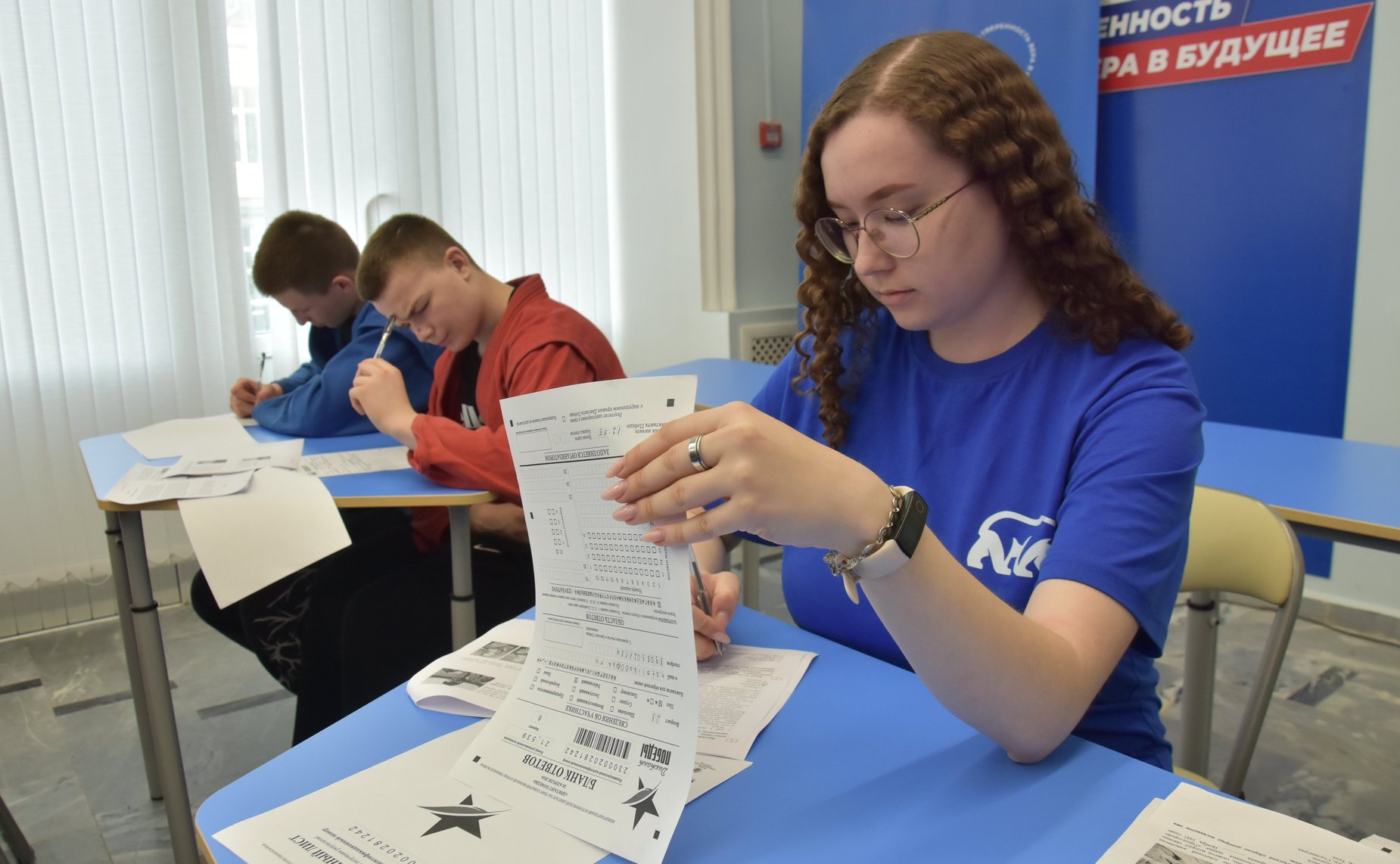 Николай Владимиров в Чебоксарах принял участие в Международной исторической акции «Диктант Победы» вместе с юными самбистами