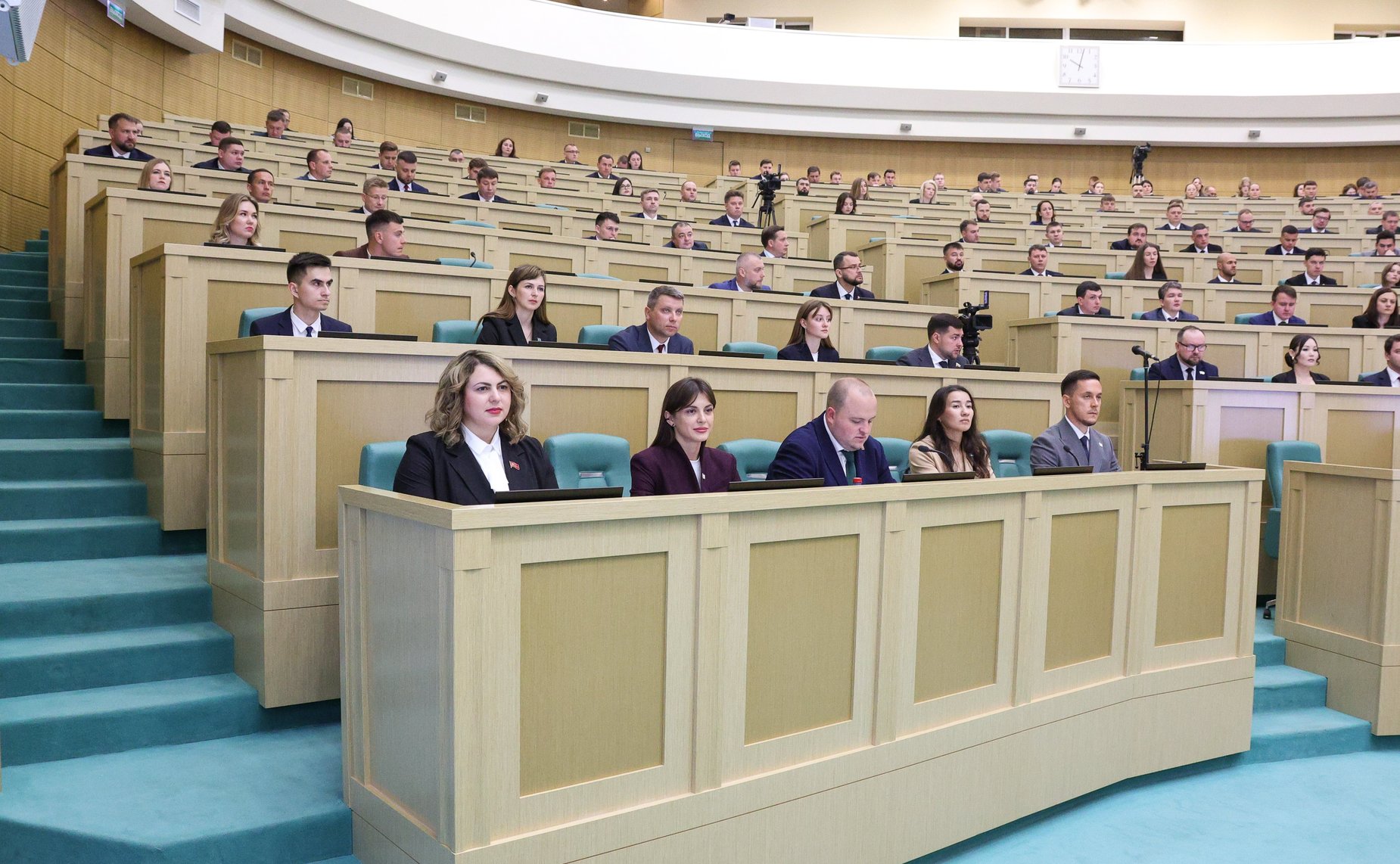 Заседание Палаты молодых законодателей при Совете Федерации