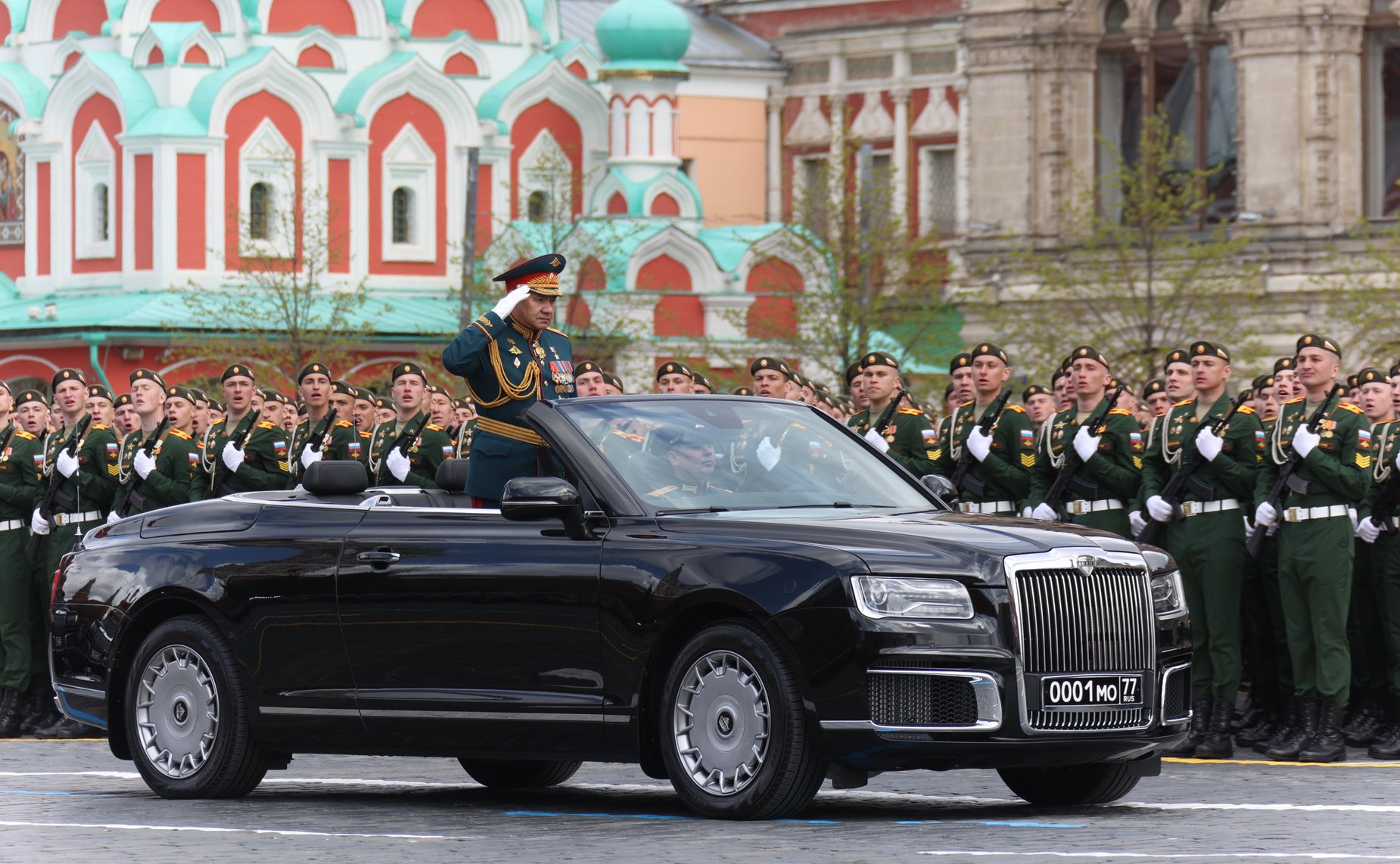 В ознаменование 77-й годовщины Победы в Великой Отечественной войне 1941–1945 годов в Москве состоялся военный парад