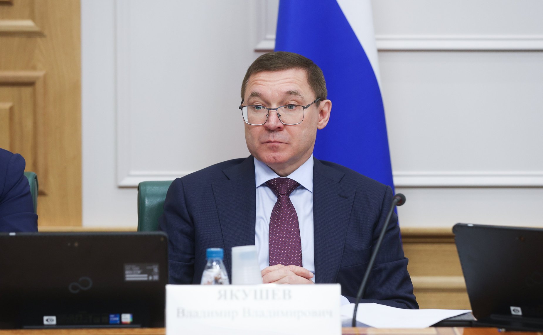 Владимир Якушев