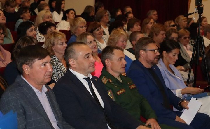 Маргарита Павлова выступила на совещании руководителей образовательных организаций культуры и искусства Челябинской области