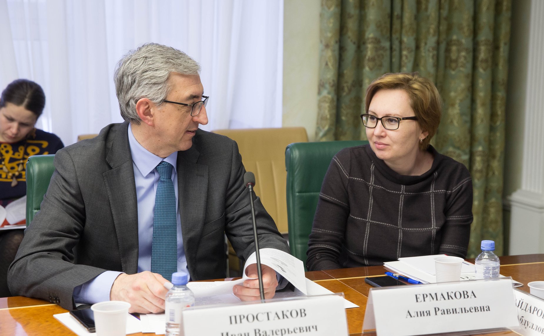 «Круглый стол», посвященный актуальным вопросам совершенствования механизмов по увеличению числа граждан, обучающихся в вузах России