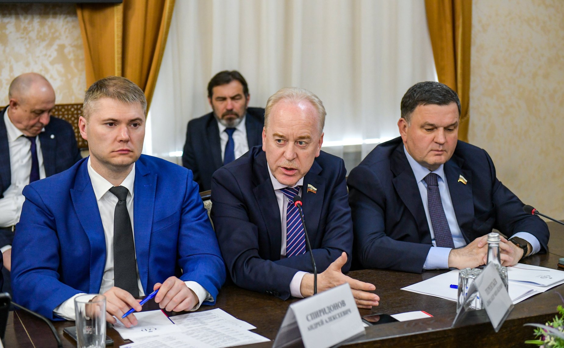 Вячеслав Тимченко провел расширенное заседание по вопросам контрольно-надзорной деятельности в Республике Хакасия