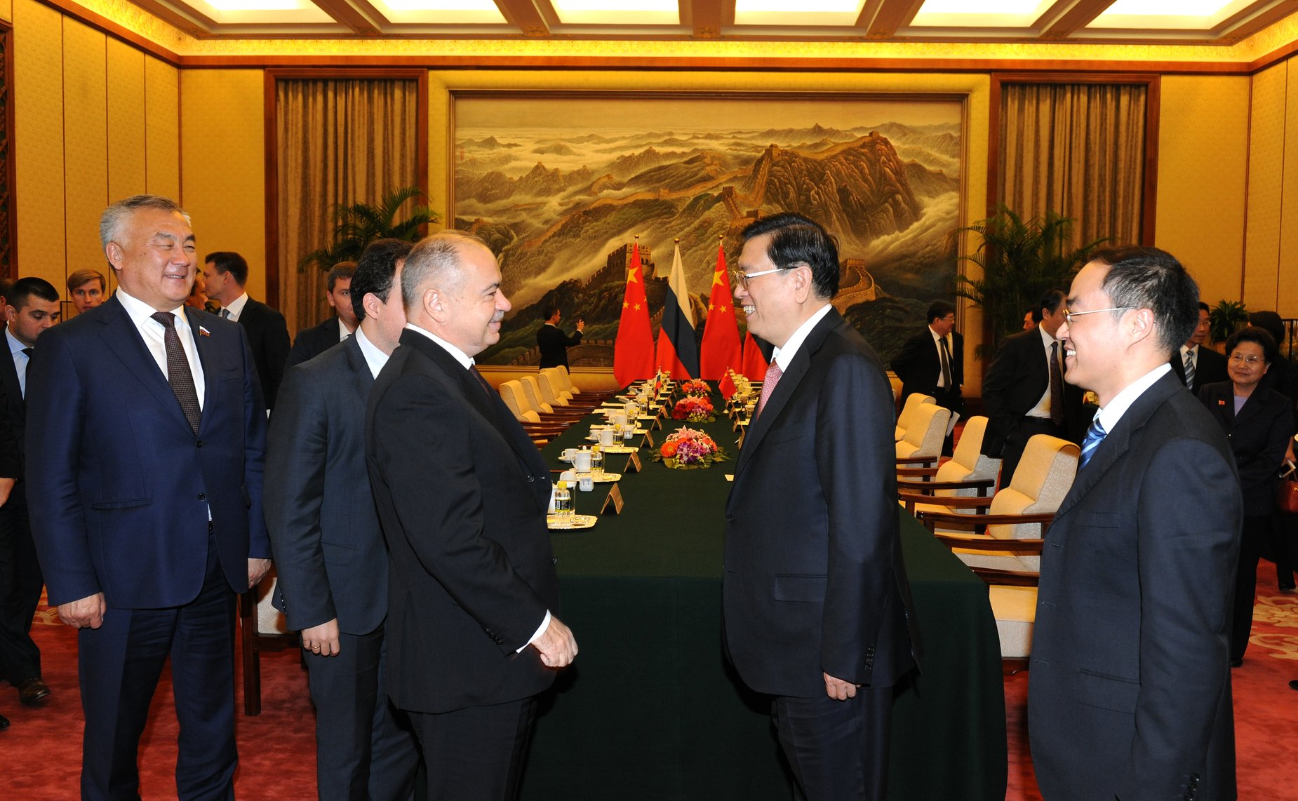 И. Умаханов Делегация Совета Федерации с визитом в КНР