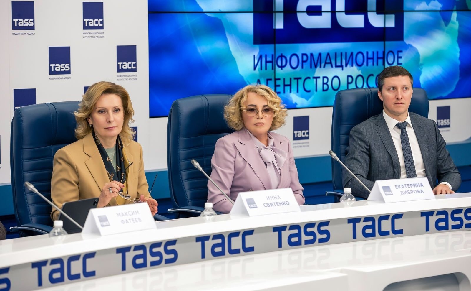 Заместитель Председателя Совета Федерации Инна Святенко выступила на пресс-конференции, посвящённой старту приёма заявок на участие в V конкурсе проектов Всероссийской научной школы «Медицина Молодая»