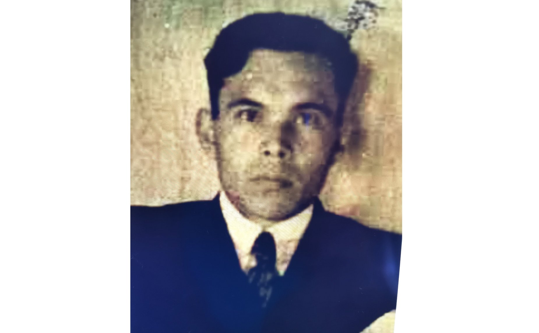 Шишмарев Николай Николаевич. 1923 гр. Мл. л-нт, 1164 стр. полк. Участник Сталинградской битвы. Был тяжело ранен и попал в плен. Прошёл концлагеря Освенцим (совершал побег), Дахау. Награжден медалью За отвагу и др. Дядя сотрудницы Аппарата СФ Е. Фортуны