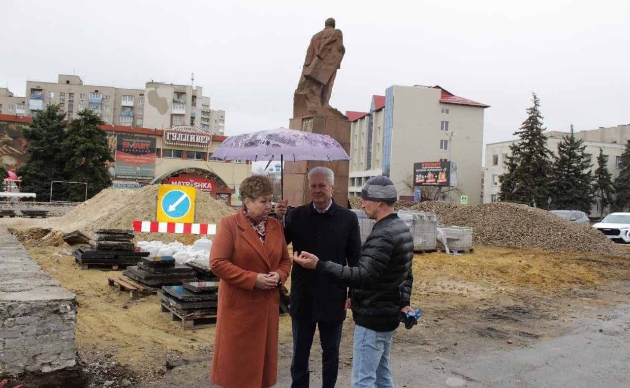 Ольга Бас в ходе поездки в регион поделилась впечатлениями от посещения Краснодона