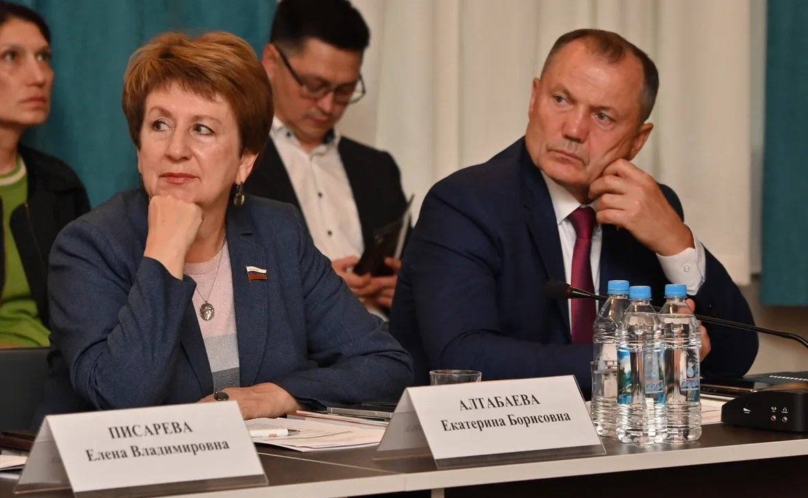 Круглый стол Комитета СФ по науке, образованию и культуре совместно с Комитетом СФ по федеративному устройству, региональной политике, МСУ и делам Севера «О совершенствовании законодательства Российской Федерации об охране объектов культурного наследия»