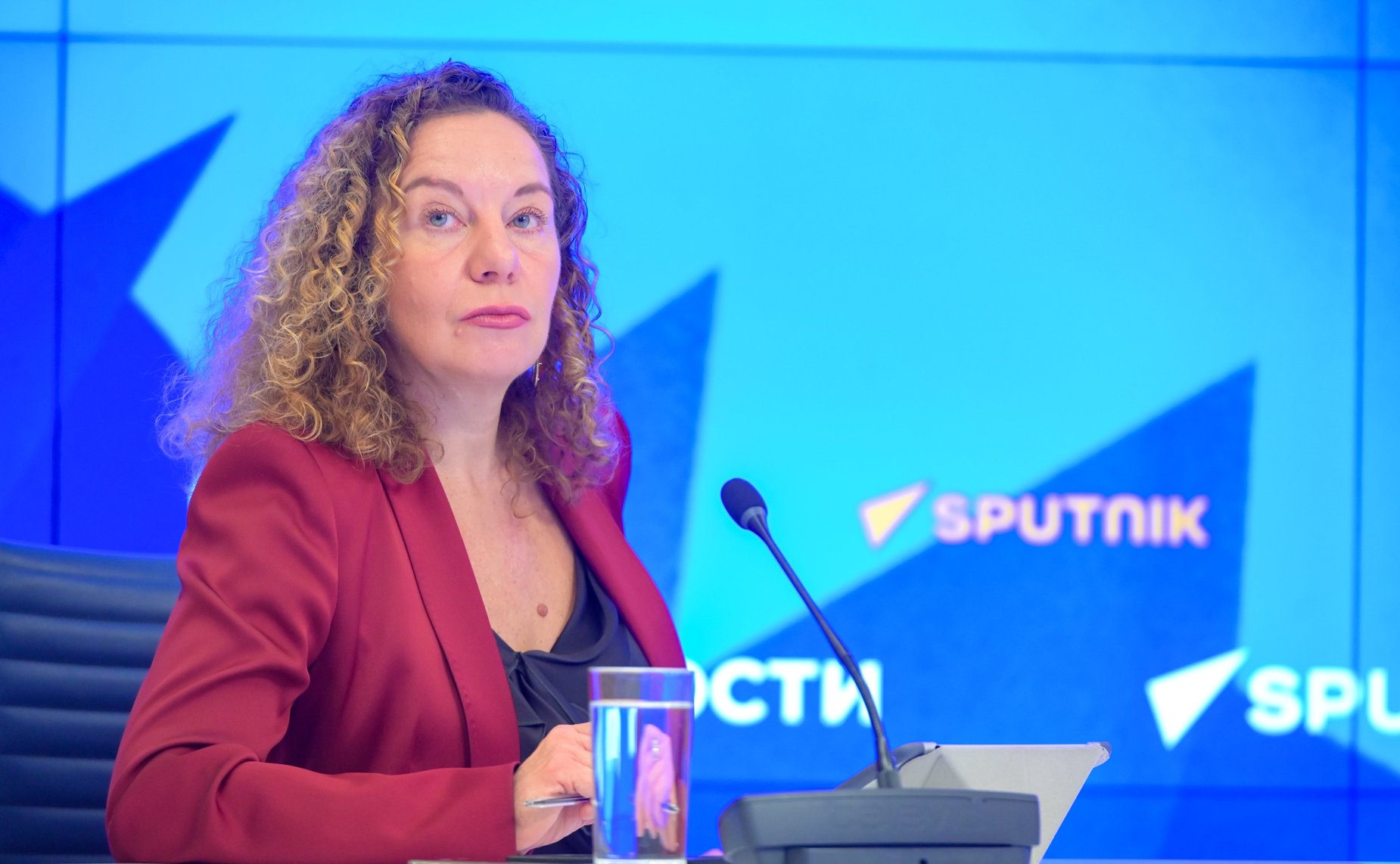 В международном мультимедийном пресс-центре Медиагруппы «Россия сегодня» состоялась пресс-конференция председателя Комитета СФ по социальной политике Елены Перминовой по итогам работы Комитета в осеннюю сессию