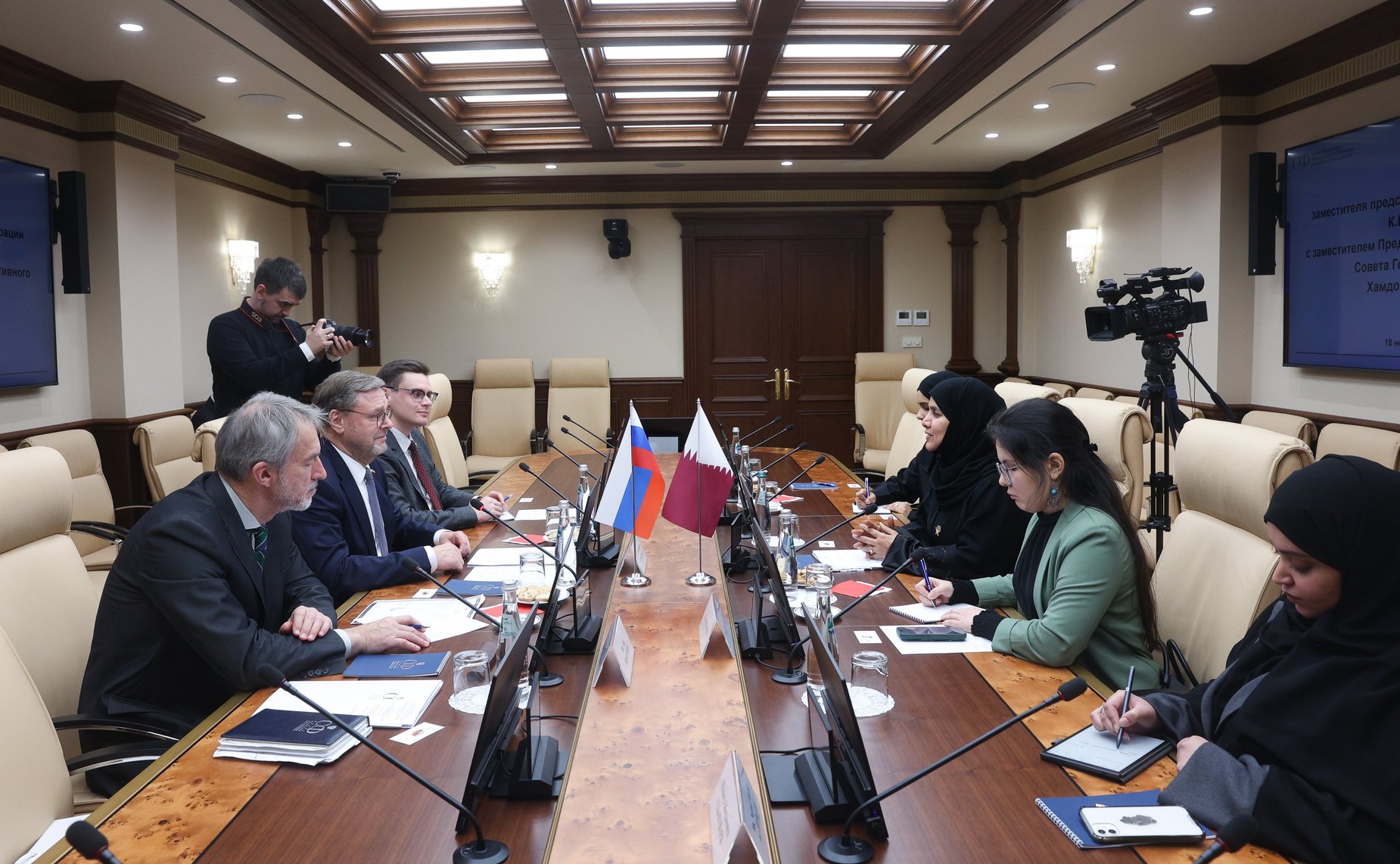 Константин Косачев провел встречу с заместителем Председателя Консультативного совета Государства Катар Хамдой аль- Сулайти