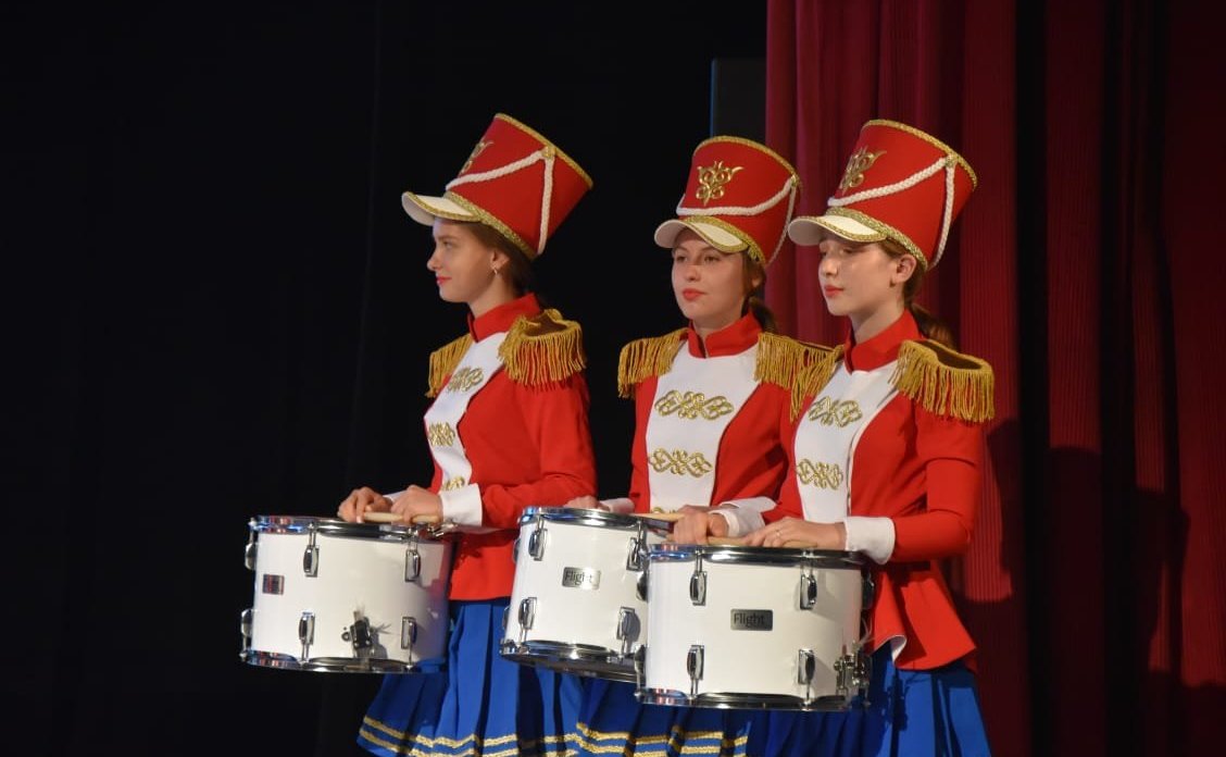 Екатерина Алтабаева вручила благодарности Председателя СФ севастопольскому коллективу ДКР