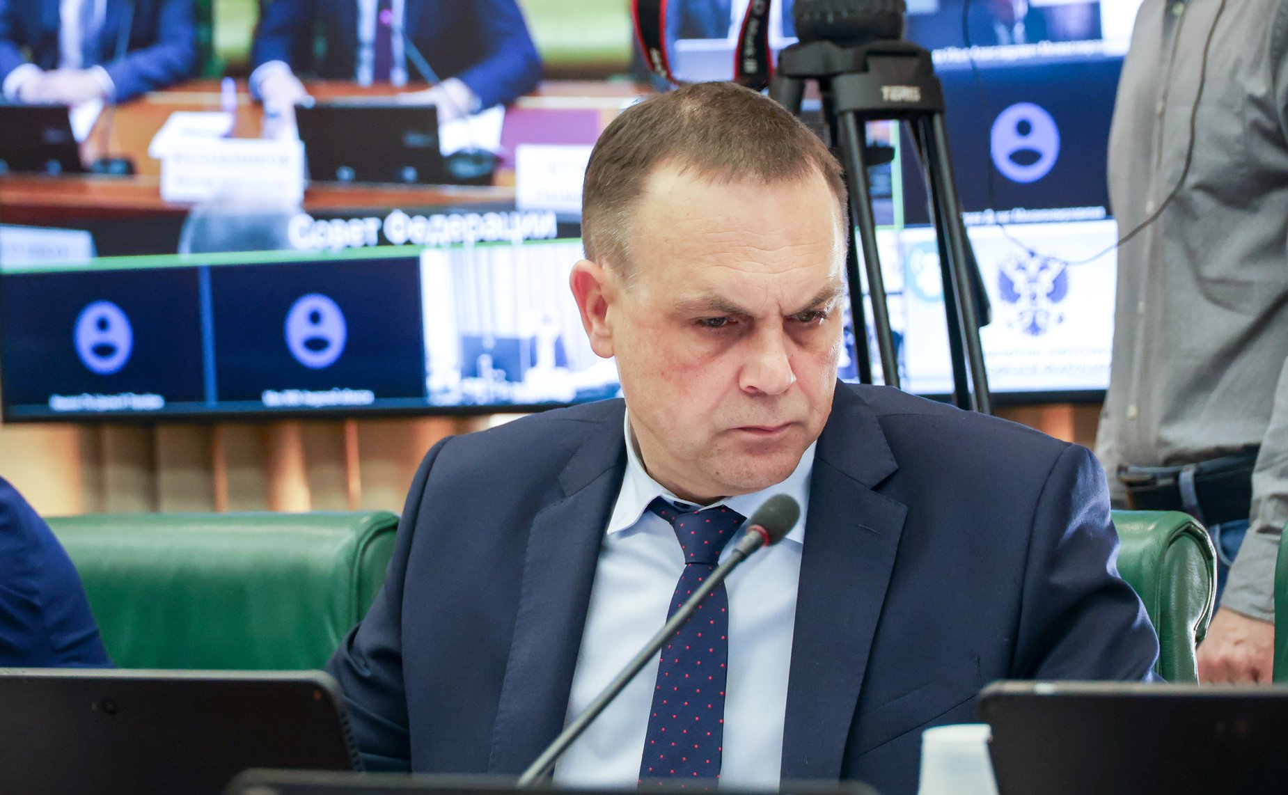 Круглый стол на тему «Сбалансированное развитие энергетического комплекса на территории Дальневосточного федерального округа с учетом перехода на механизмы конкурентного рынка в условиях роста спроса на электрическую энергию»