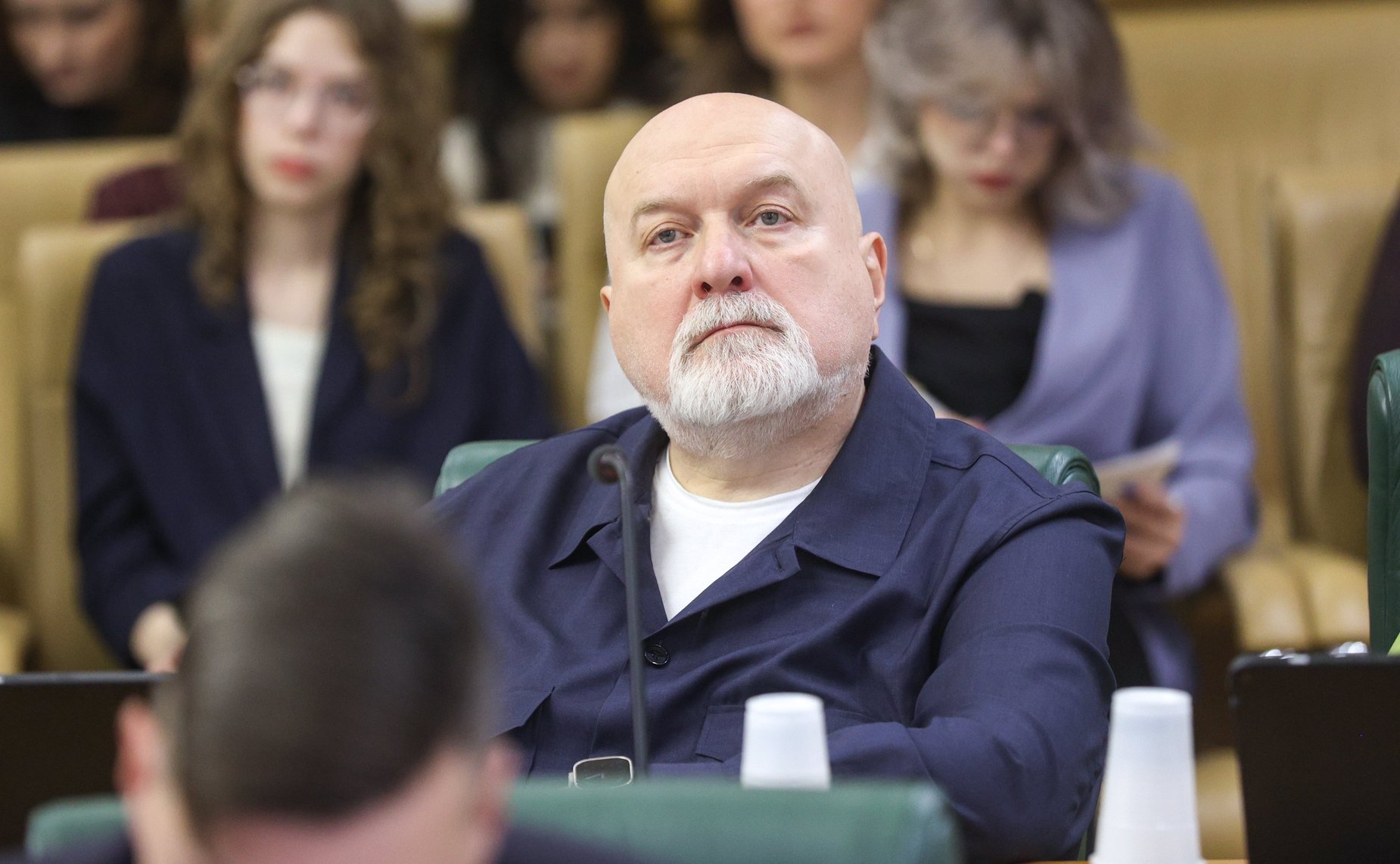 Круглый стол на тему «Особый порядок привлечения к административной ответственности судей и иных должностных лиц, выполняющих определенные государственные функции»