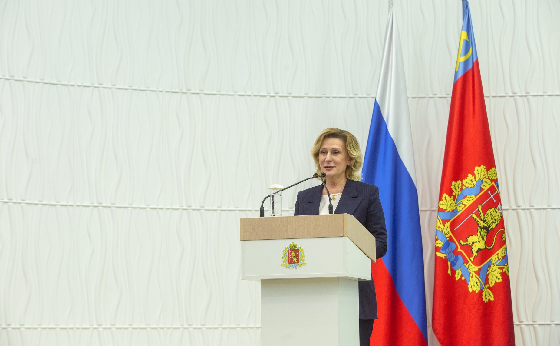 Заместитель Председателя СФ Инна Святенко посетила с Владимирскую область по случаю 30-летия Законодательного Собрания Владимирской области и поздравила депутатов и сотрудников Законодательного Собрания