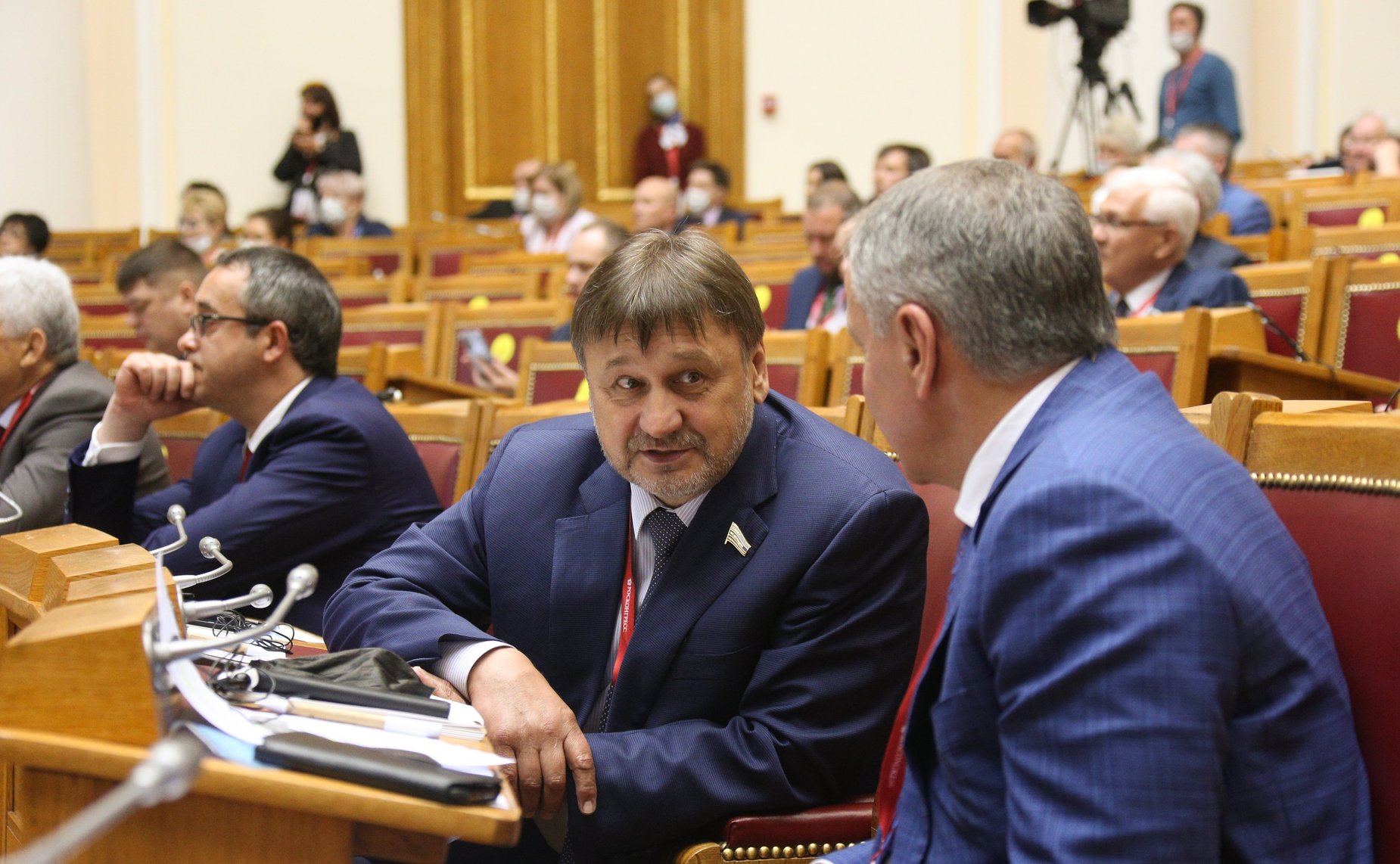 Пленарное заседание IX Невского международного экологического конгресса «Экология планеты — устойчивое развитие»