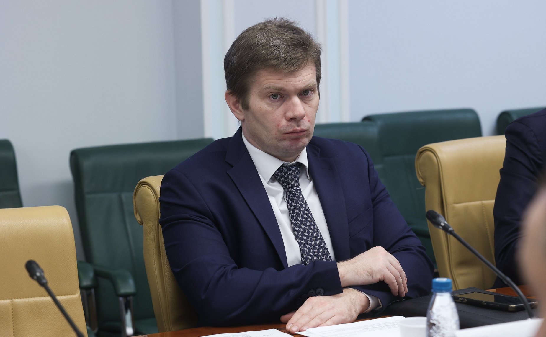 Круглый стол Комитета Совета Федерации по аграрно-продовольственной политике и природопользованию на тему «Меры господдержки отечественной рыбоперерабатывающей отрасли в условиях санкционного давления»