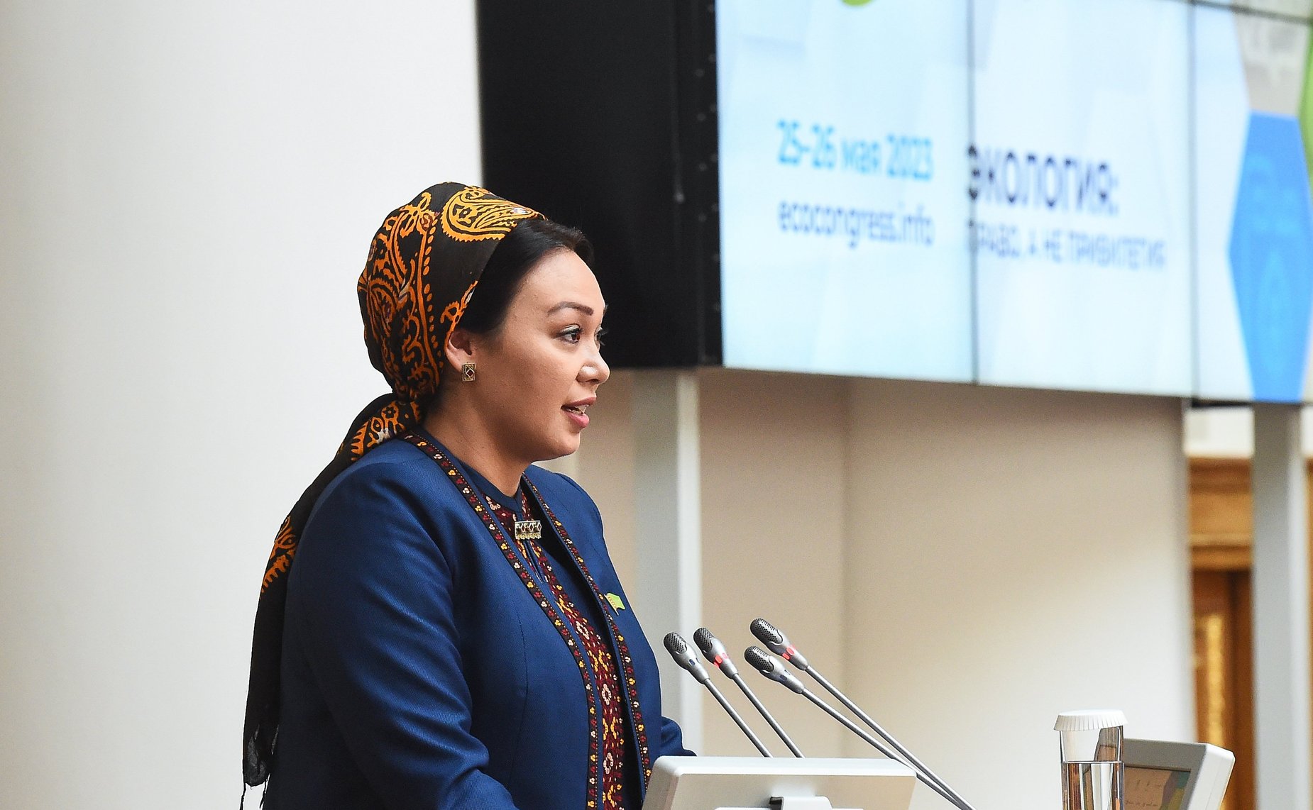 Пленарное заседание X Невского международного экологического конгресса