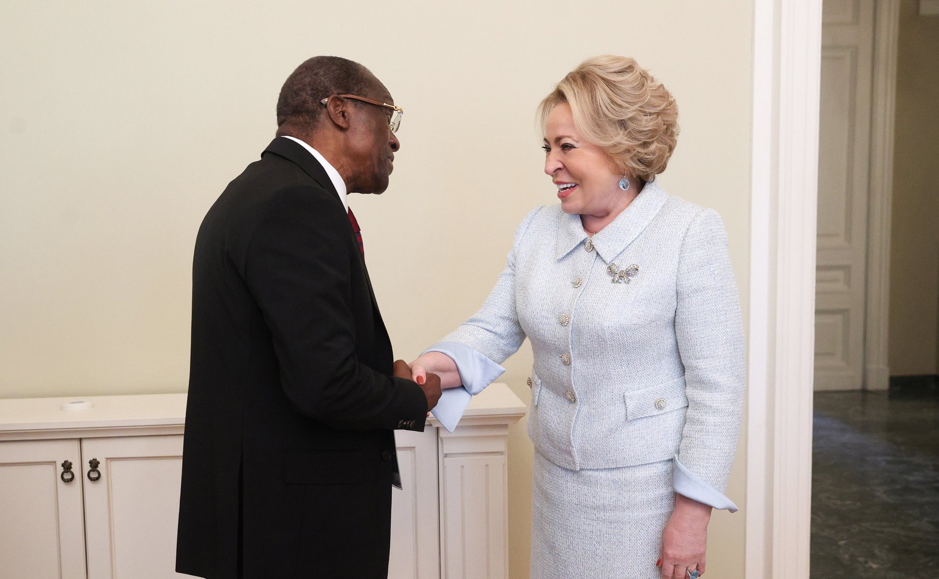 Беседа спикера СФ Валентины Матвиенко с Председателем Парламента Республики Гана состоялась «на полях» Невского международного экологического конгресса в Санкт-Петербурге