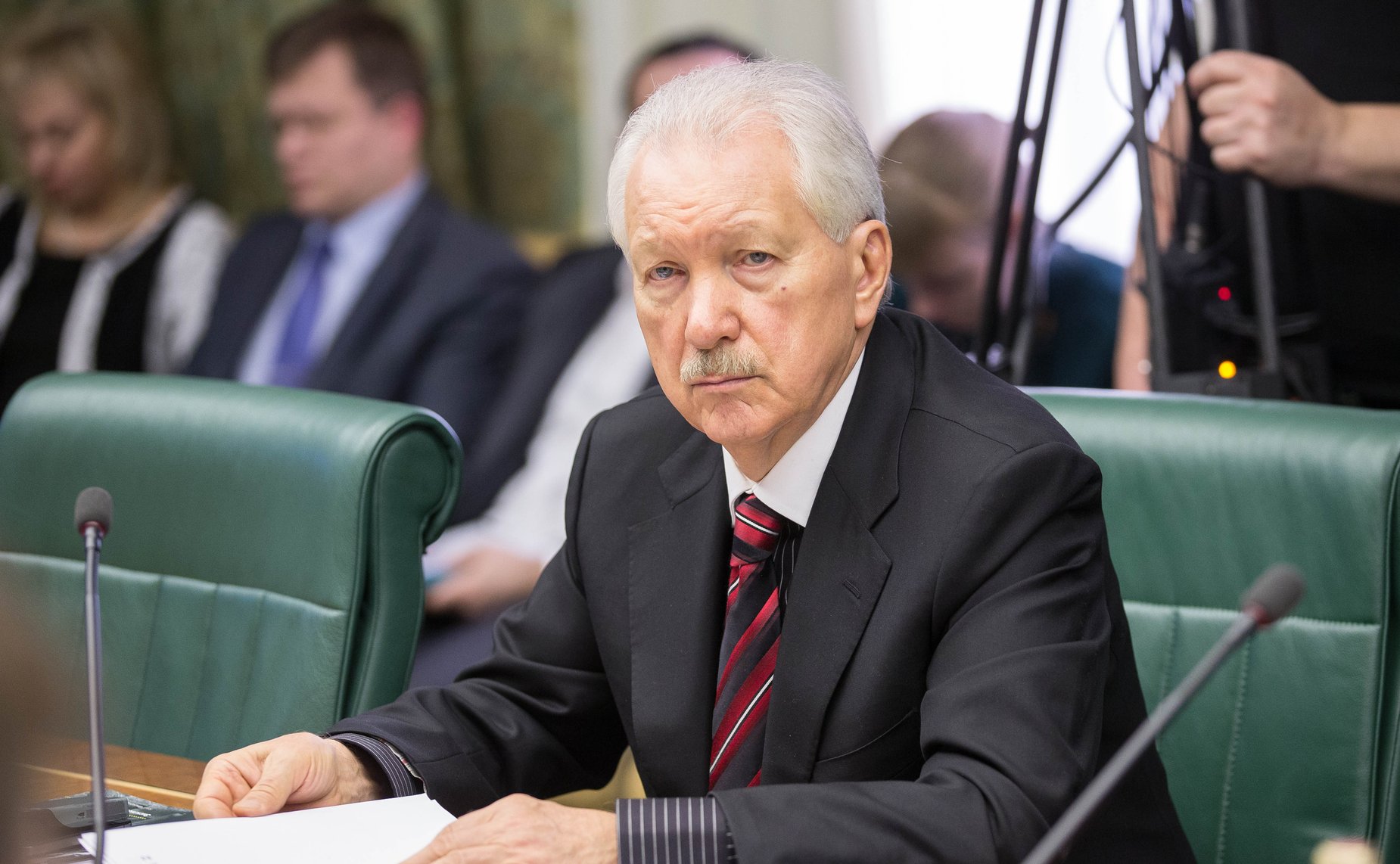 В. Торлопов Заседание Комитета Совета Федерации по международным делам